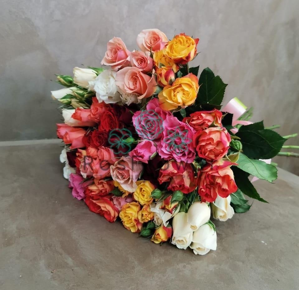 Букет цветов из: Розы в Кормиловке