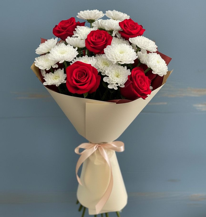 Букет цветов из: Розы и Хризантемы в Кормиловке