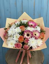 Букет цветов из:  Розы, Герберы и Хризантемы в Кормиловке