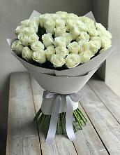 Букет 35 Белых роз в Кормиловке