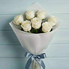 Букет 7 Белых роз Эдлесс Лав в Кормиловке