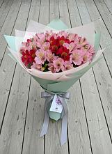 Букет цветов из:  Альстромерии #REPLACE_PRED# Кормиловке