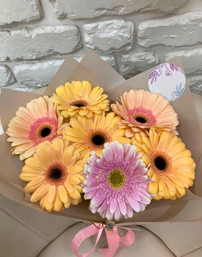 Букет цветов из: Герберы в Кормиловке