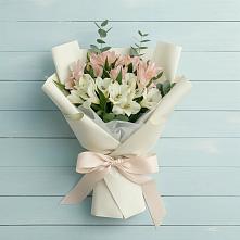 Букет цветов из:  Альстромерии в Кормиловке