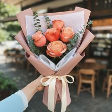 Букет цветов из:  Розы в Кормиловке