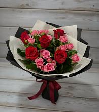 Букет цветов из:  Розы в Кормиловке