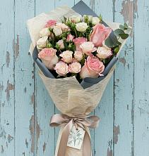 Букет цветов из:  Розы в Кормиловке