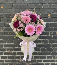 Букет цветов из:  Герберы и Хризантемы в Кормиловке
