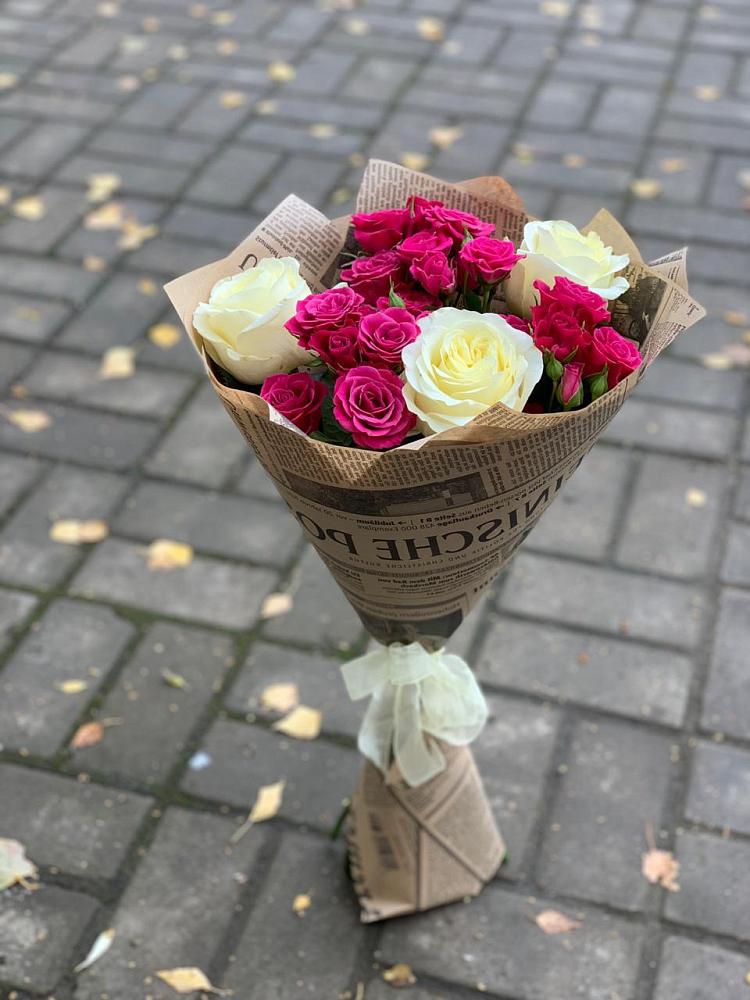Букет цветов из: Розы в Кормиловке