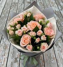 Букет цветов из:  Розы в Кормиловке