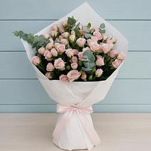 Букет цветов из:  Розы в Кормиловке