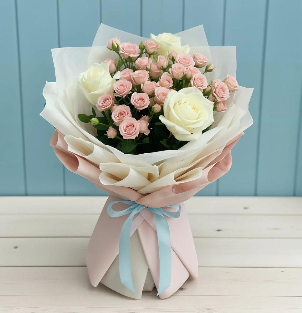 Букет цветов из: Розы в Кормиловке