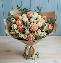 Букет цветов из:  Альстромерии и Розы в Кормиловке