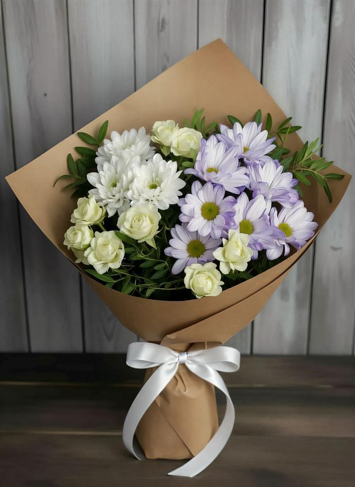 Букет цветов из: Хризантемы и Розы в Кормиловке