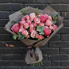 Букет цветов из:  Розы в Кормиловке
